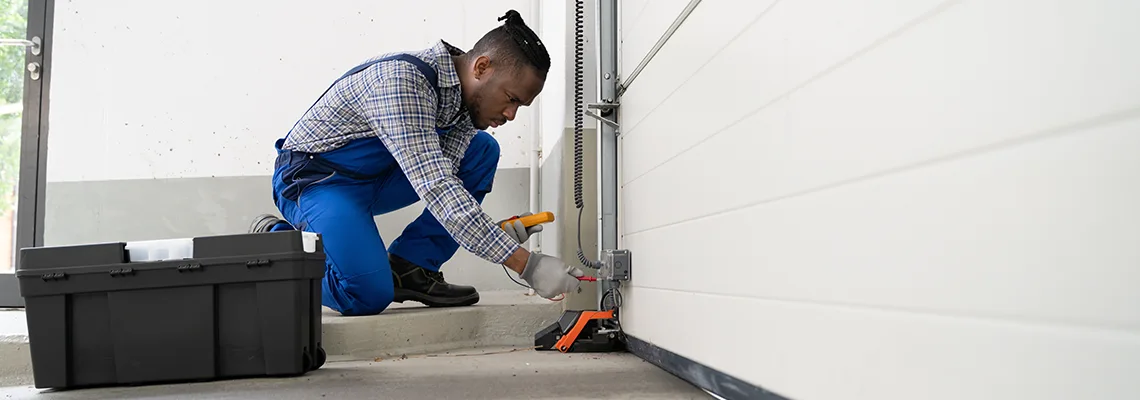 Repair Garage Door Not Closing But Light Flashing in Spring Hill